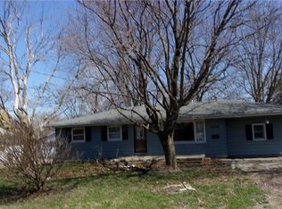 1950 N 30th St, Decatur, IL 62526