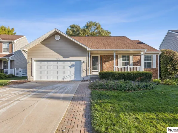 14846 Spaulding St, Omaha, NE 68116