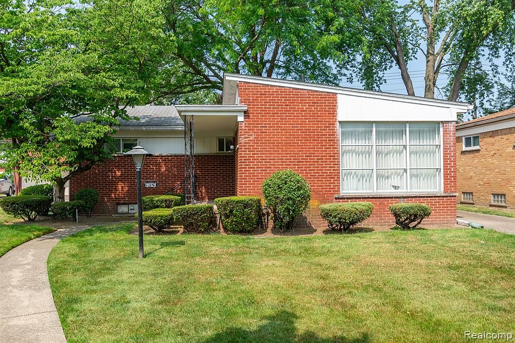 9169 Rockland, Redford, MI 48239 Zillow