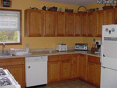 4th image of 10571-011 White St