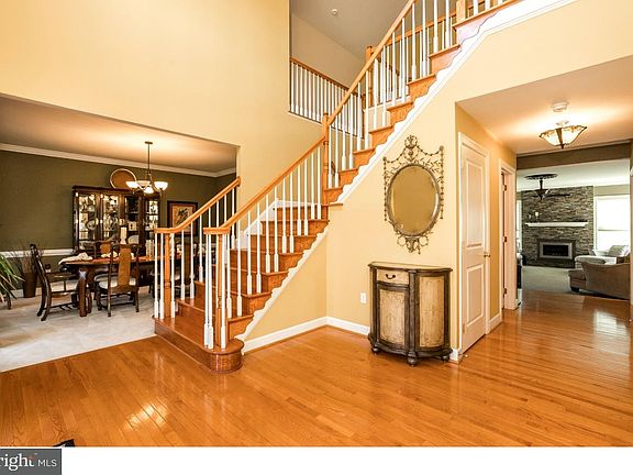 3rd image of 4 Mendenhall Dr