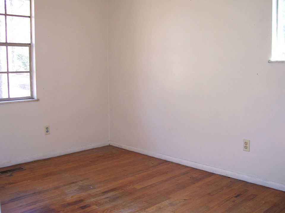 1 of 4 bedrooms
