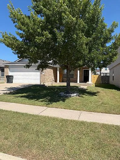 6110 Griffith Loop — Photo 2