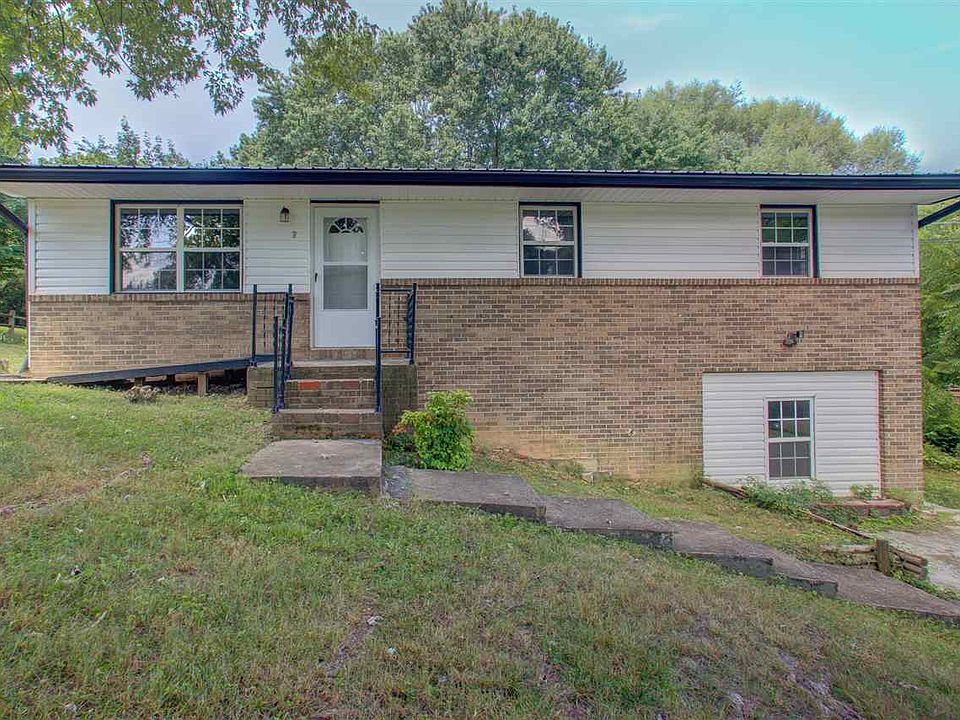 1st image of 842 Greenhills Dr SE