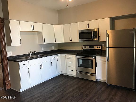 4th image of 105 N Tarr St