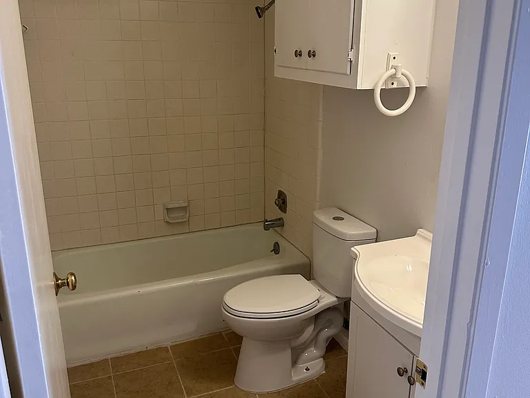 806 Lloyd Dr — Photo 10