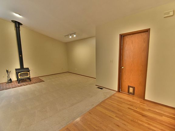 2nd image of 21710 NE 156th St