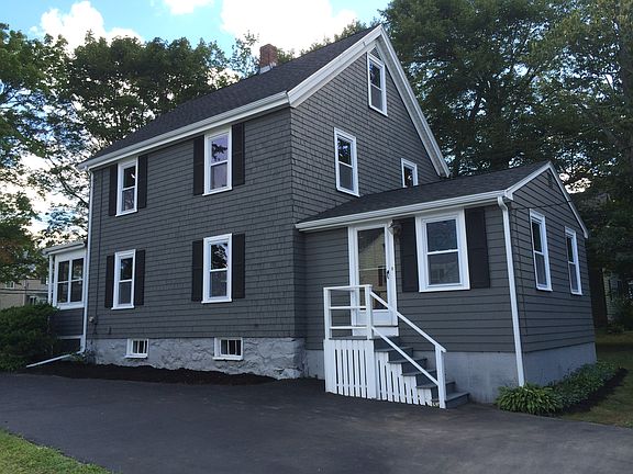 2nd image of 221 Pleasant St