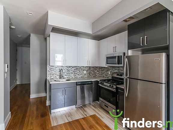 4th image of 510 Jackson Ave APT 3R