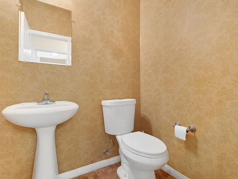 6255 W Arby Ave #117 — Photo 14