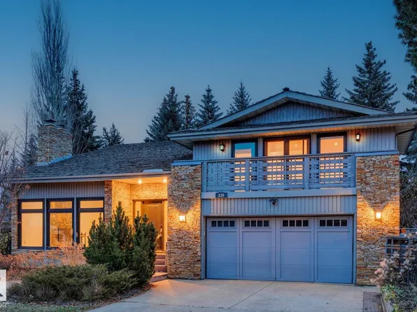 239 Wakina Dr NW, Edmonton, AB T5T 2X6