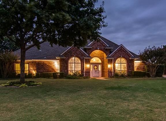 3rd image of 5602 Creekside Ct