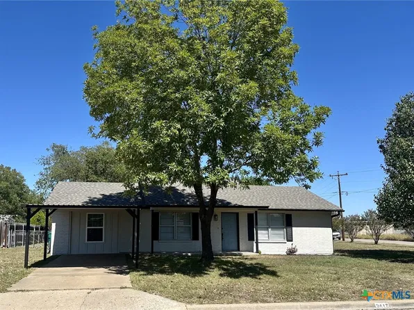 3417 Crown Dr, Gatesville, TX 76528