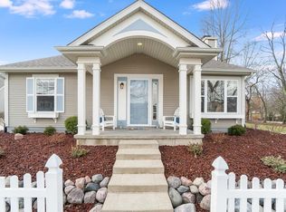 30 Strathaven St, Valparaiso, IN 46385