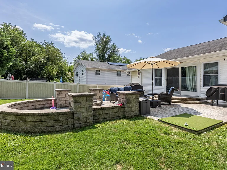1022 Haral Pl — Photo 34