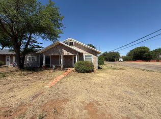 911 Avenue E St, Abernathy, TX 79311
