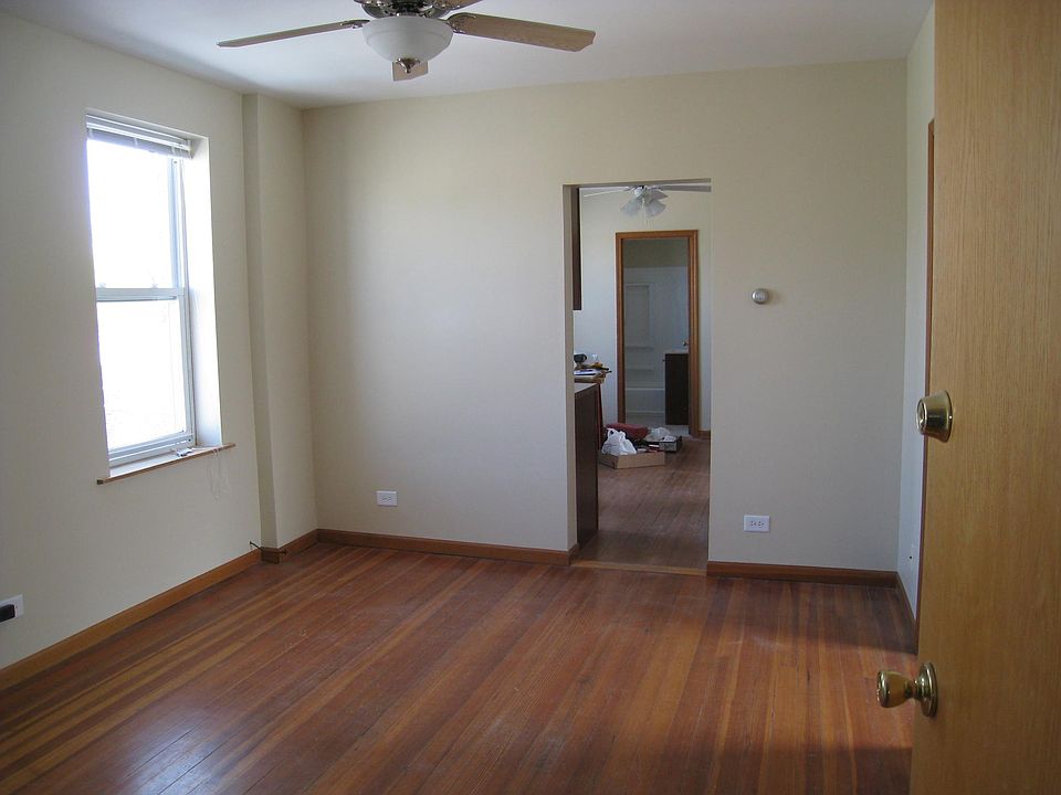 2nd image of 2212 W Palmer St #3-R