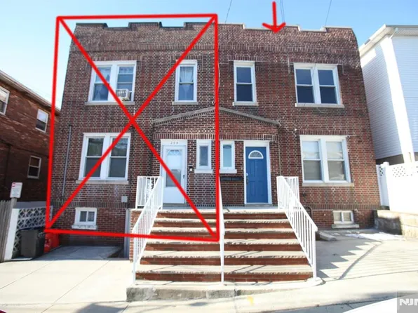 210 Day Ave, Cliffside Park, NJ 07010