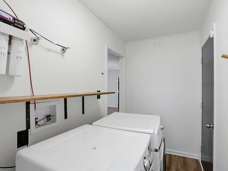 512 Lexington Blvd — Photo 28