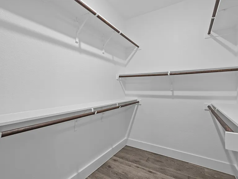 B3-Enchant-Closet B3-Enchant-Closet