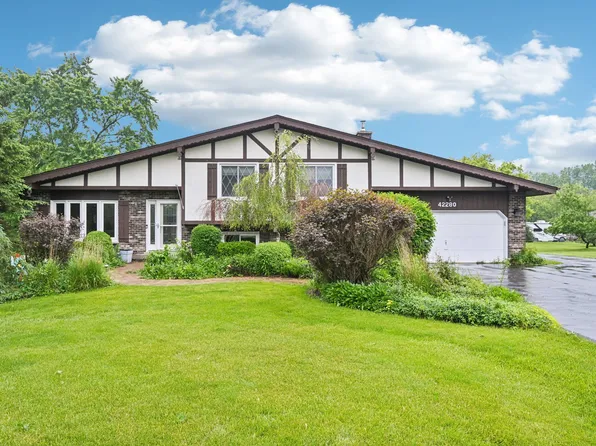 42280 N Center St, Antioch, IL 60002