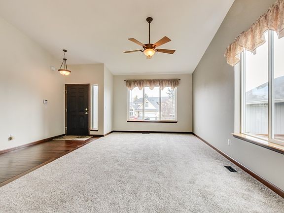 5th image of 16116 87th Avenue Ct E