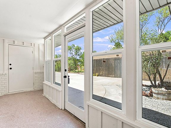 5th image of 1508 Rita Dr NE