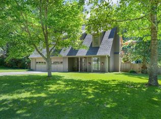 780 Forest Park Ln, Suwanee, GA