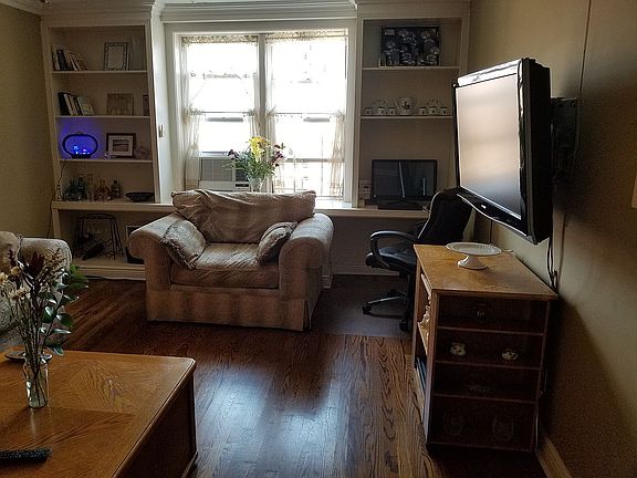 4th image of 2215 Cruger Ave APT 6C