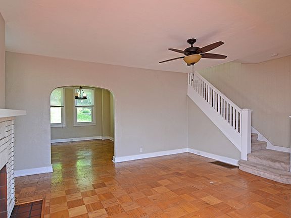 3rd image of 1027 Welfer St