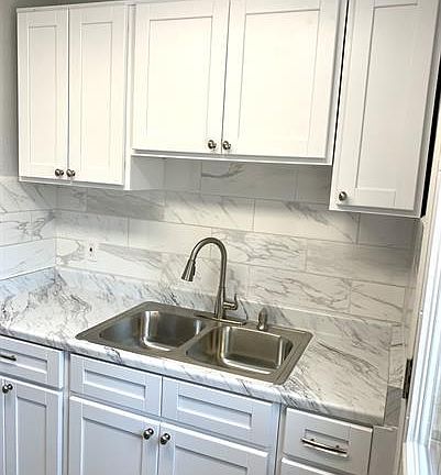 2nd image of 908 E Turney Ave APT 4