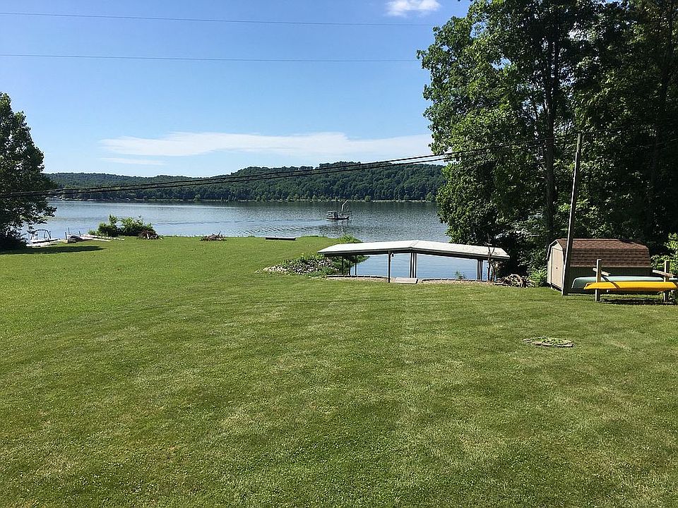 2nd image of 6831 N Shore Dr