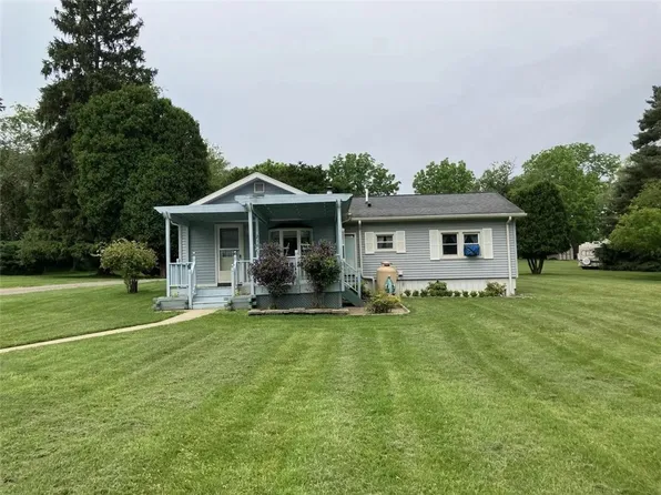 216 Bryson Mill Rd S, New Castle, PA 16102