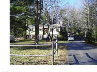 34 Barrows Dr, Topsham, ME 04086
