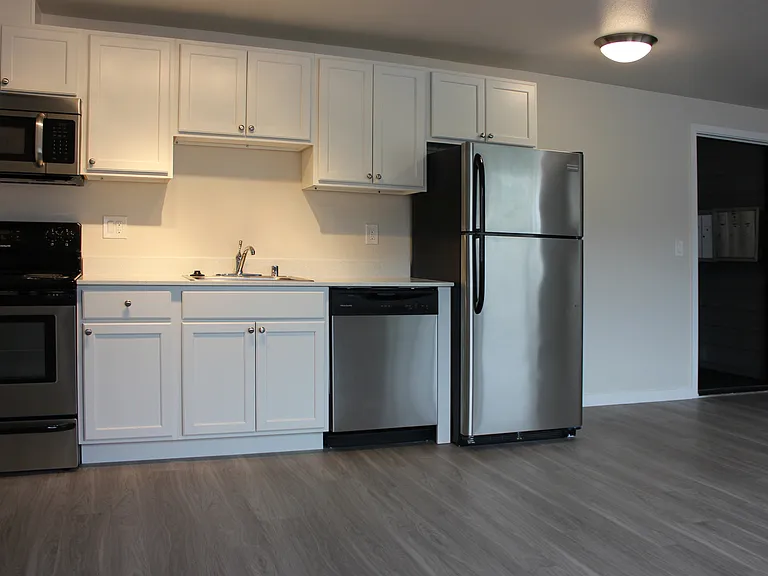 Azure Apartments — Photo 3