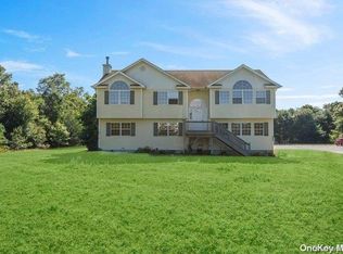 288 Long Island Ave, Holtsville, NY 11742