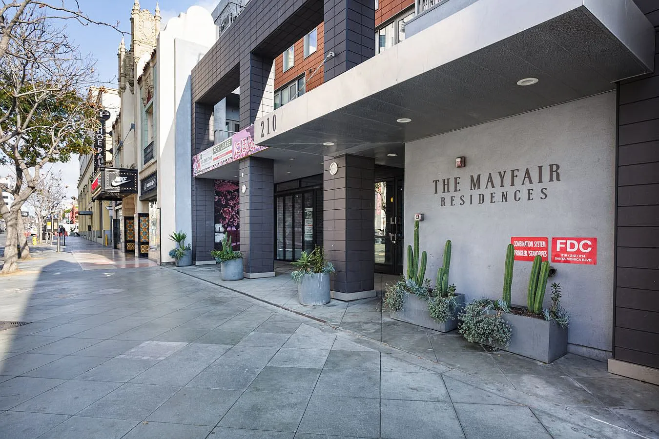 Mayfair Residences — Photo 3