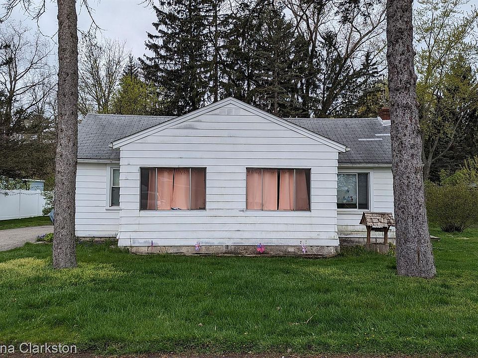 1st image of 3585 Wilkie St