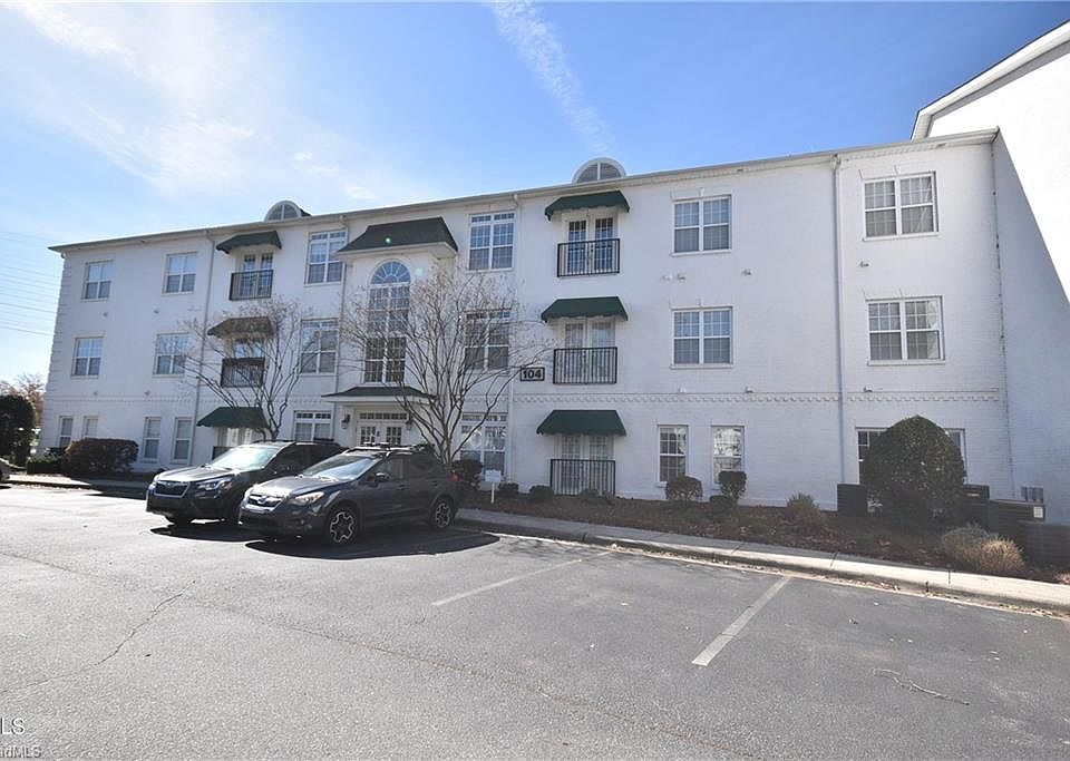 1st image of 104 Sunset Cir Unit 204