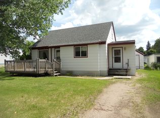 206 Lincoln Ave NE, Fertile, MN 56540