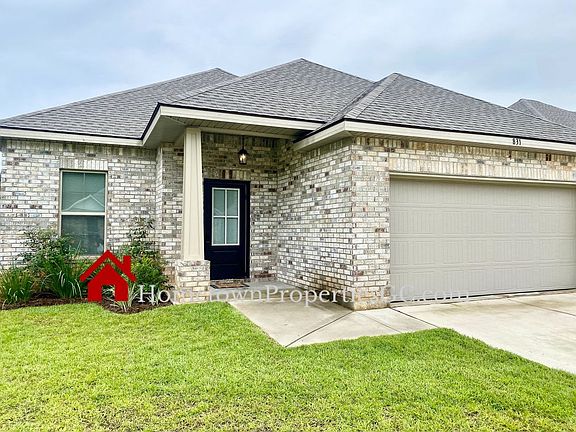 2nd image of 831 Avellanas Dr