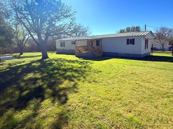103 E Deerfield, Kerrville, TX 78028