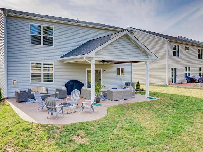 11916 Trottingham Cir — Photo 36