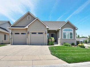 427 N Frontgate St, Wichita, KS 67206