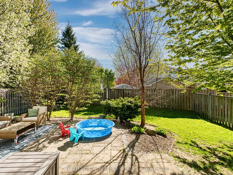 1130 Baird St — Photo 25