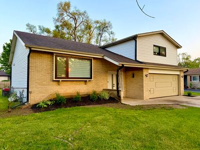 1821 E Basswood Ln, Mount Prospect, IL, 60056