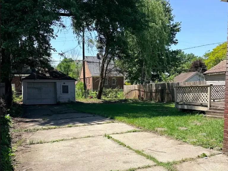 6181 Neff Ave — Photo 12