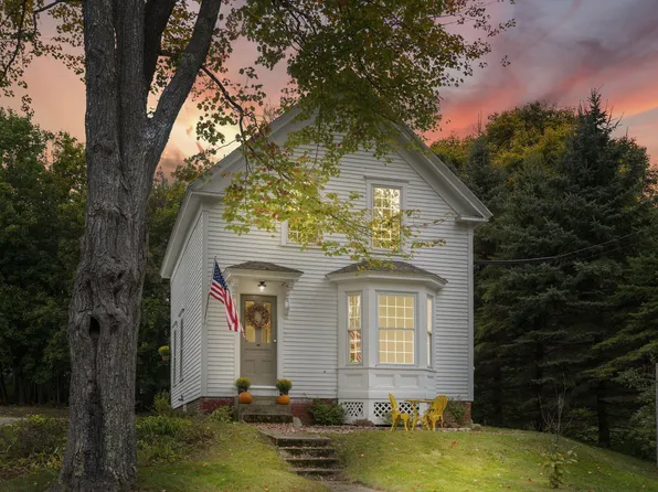 26 Summer Street, Lisbon, ME 04252