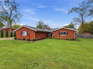 2369 Pine Knott Dr, Dayton, OH 45431