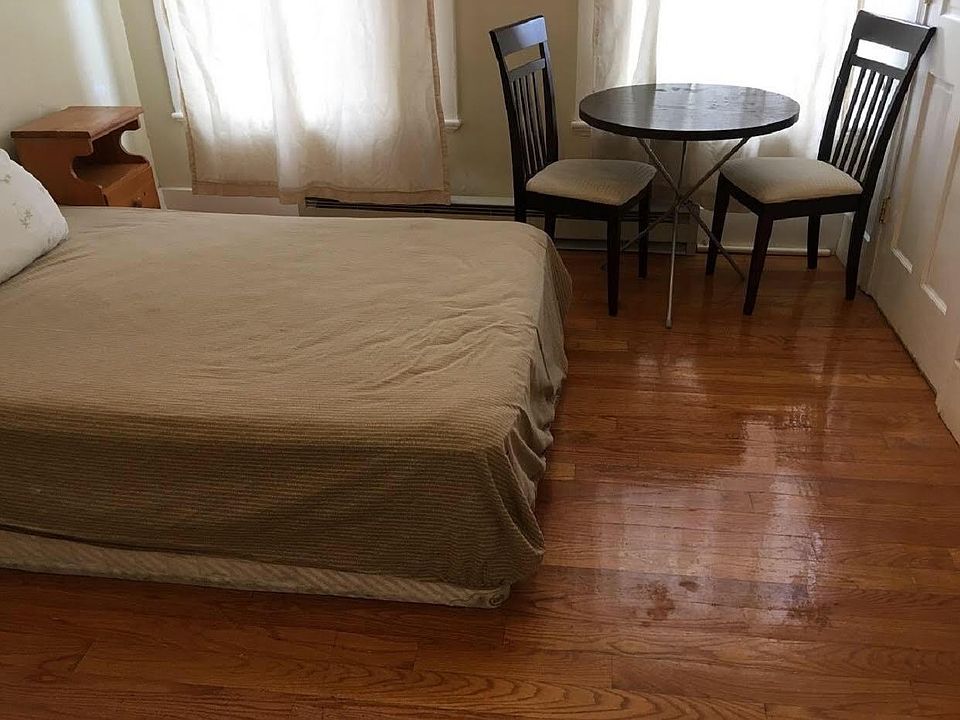 2nd image of 151 Dorchester St #3